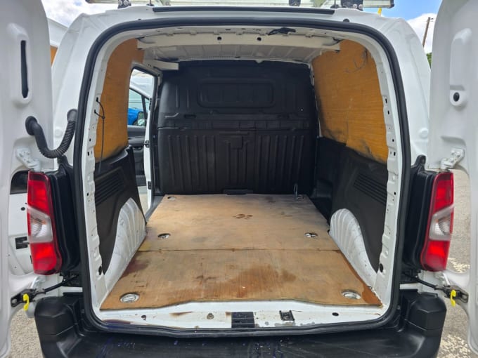 2025 Vauxhall Combo