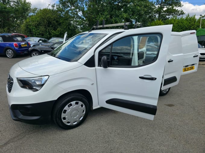 2025 Vauxhall Combo