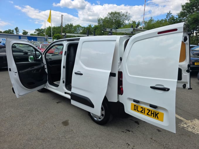 2025 Vauxhall Combo