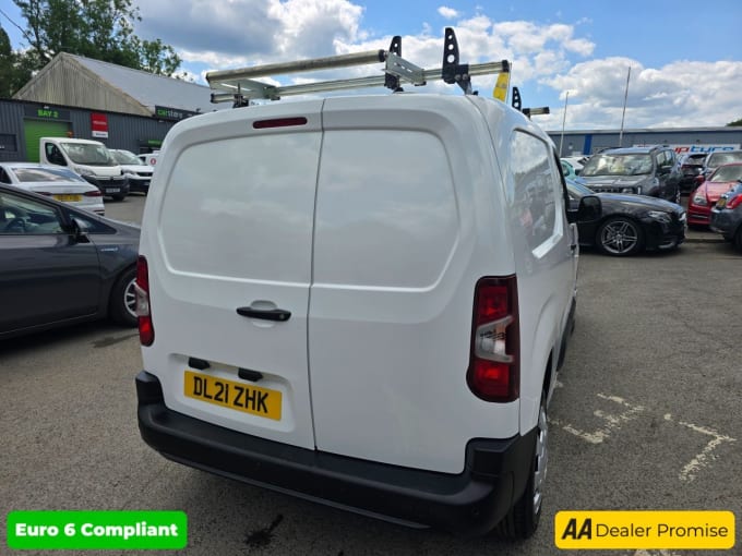 2025 Vauxhall Combo