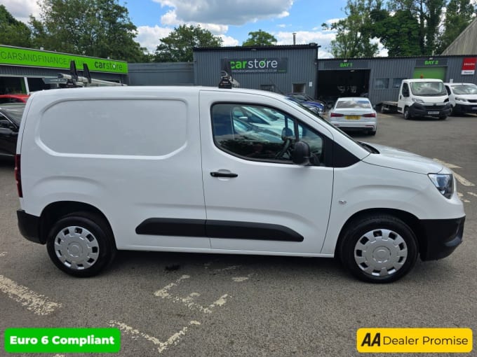 2025 Vauxhall Combo