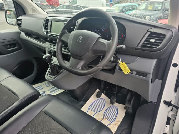 2025 Peugeot Expert