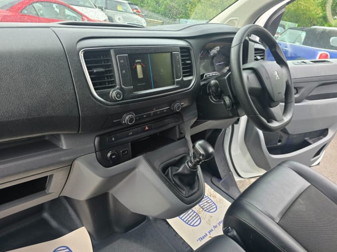 2025 Peugeot Expert