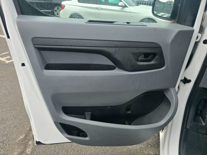 2025 Peugeot Expert