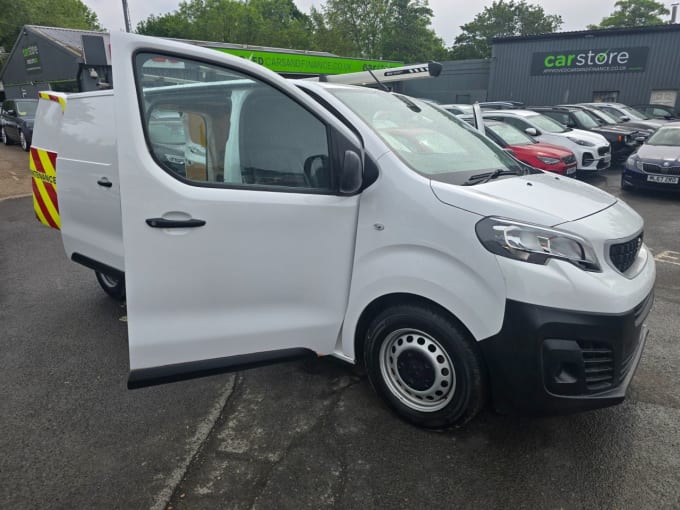 2025 Peugeot Expert