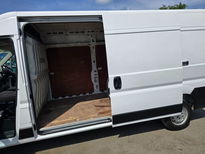 2025 Citroen Relay