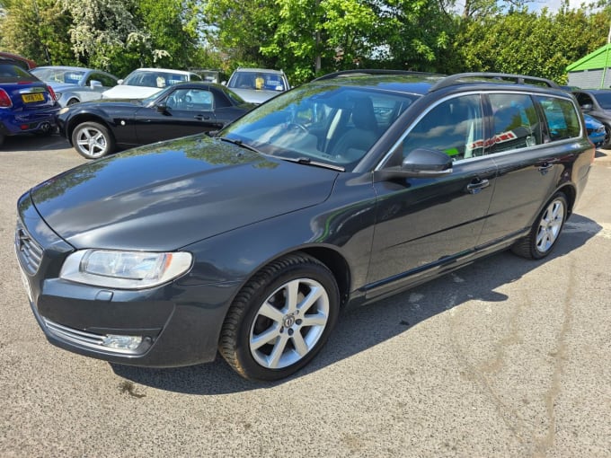 2025 Volvo V70