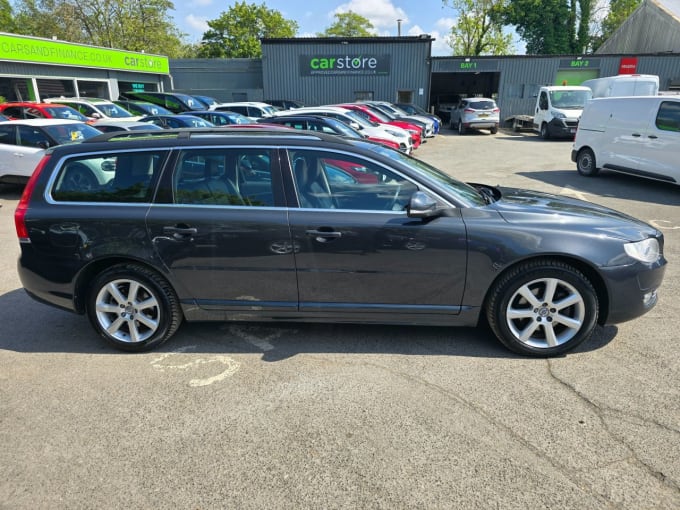 2025 Volvo V70
