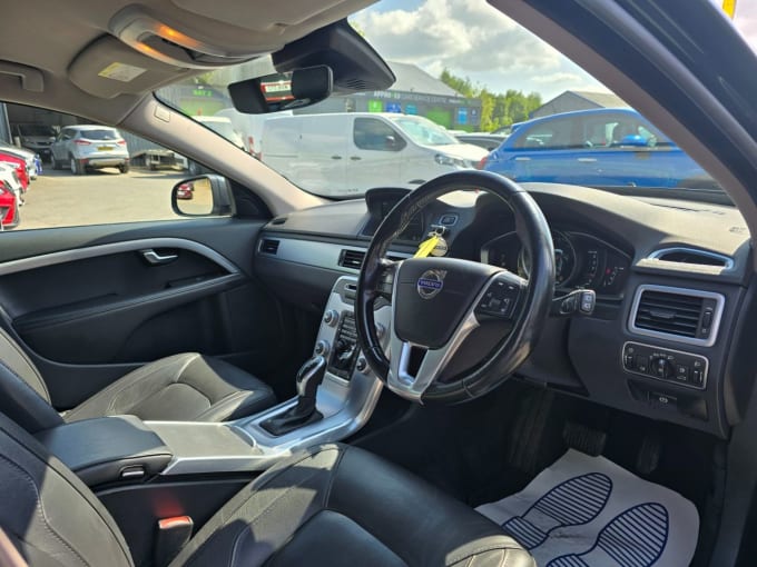 2025 Volvo V70