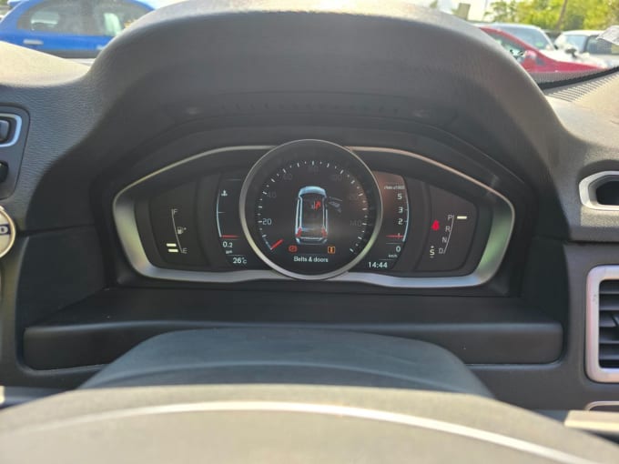 2025 Volvo V70