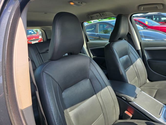 2025 Volvo V70