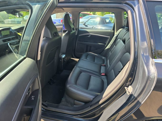 2025 Volvo V70