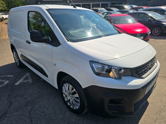 2025 Peugeot Partner
