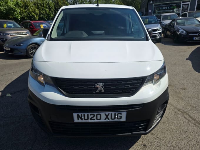 2025 Peugeot Partner