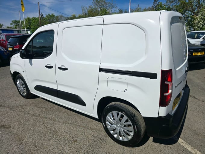 2025 Peugeot Partner
