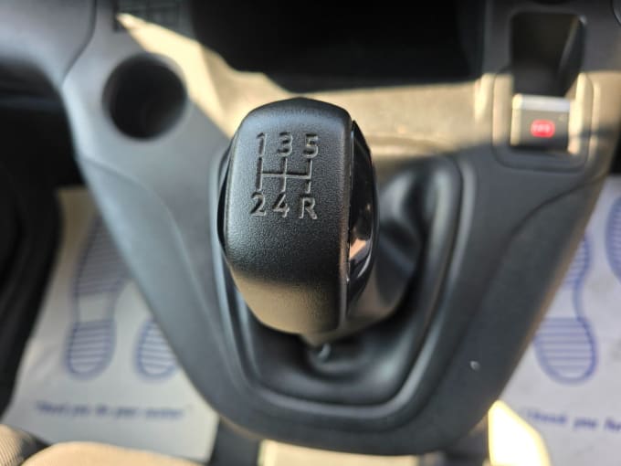2025 Peugeot Partner