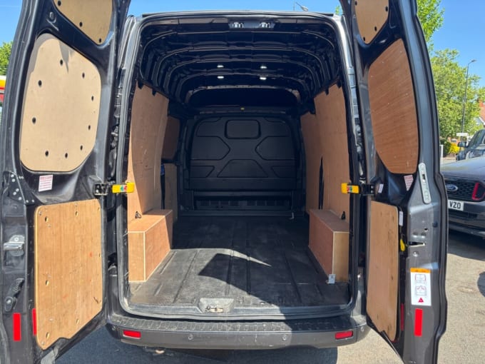 2025 Ford Transit Custom