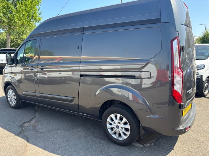 2025 Ford Transit Custom