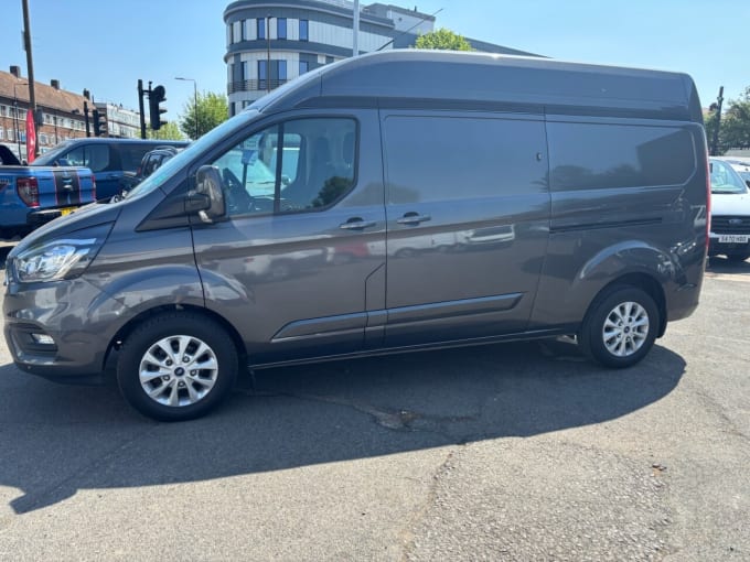 2025 Ford Transit Custom