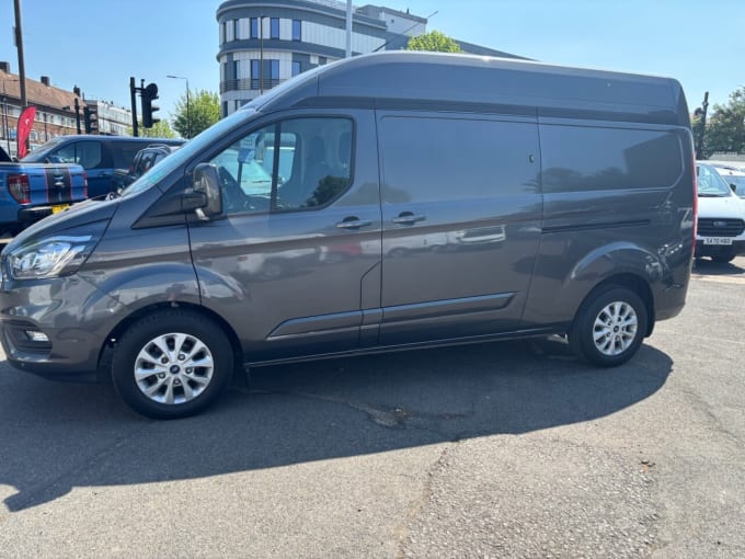 2025 Ford Transit Custom