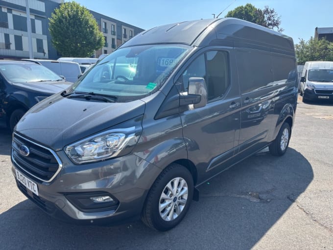 2025 Ford Transit Custom