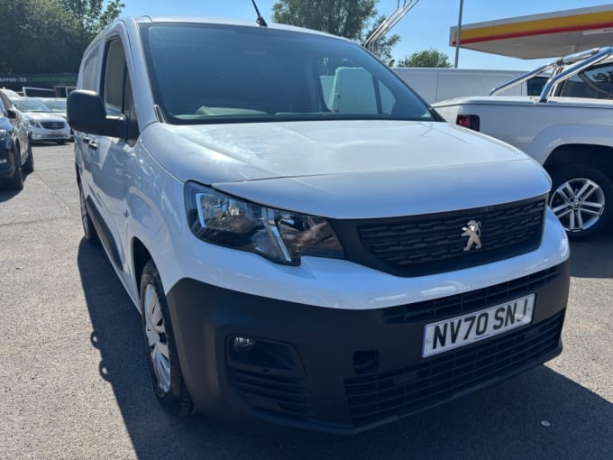 2025 Peugeot Partner