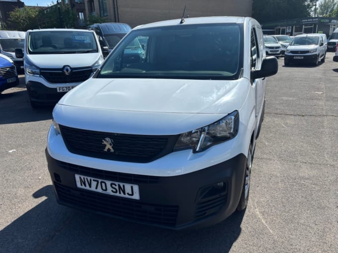 2025 Peugeot Partner