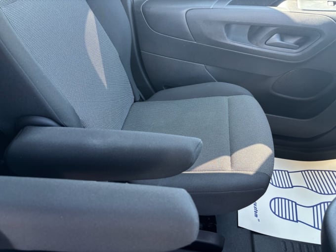 2025 Peugeot Partner