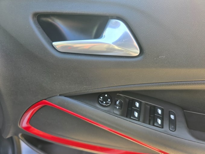 2025 Vauxhall Crossland