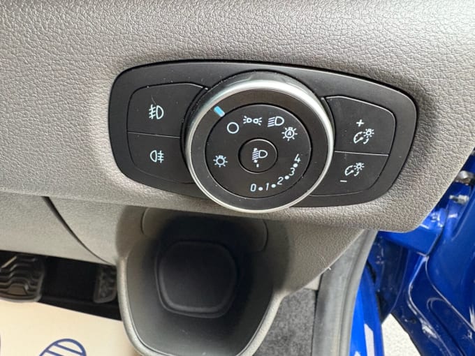 2025 Ford Tourneo Custom