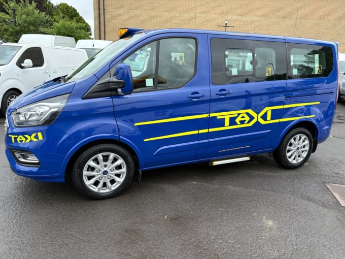 2025 Ford Tourneo Custom