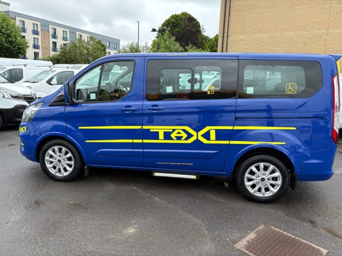 2025 Ford Tourneo Custom