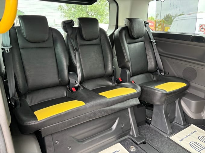 2025 Ford Tourneo Custom