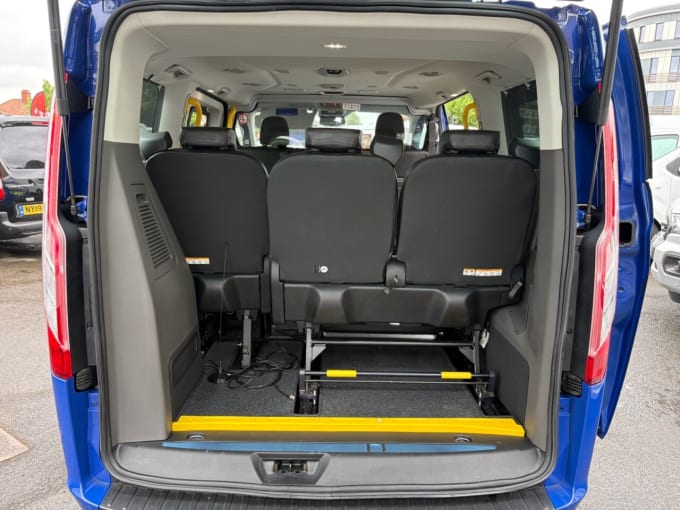 2025 Ford Tourneo Custom