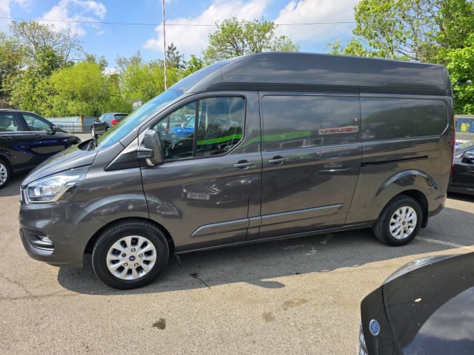 2025 Ford Transit Custom