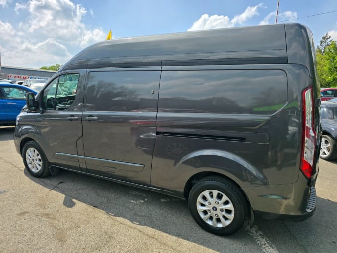 2025 Ford Transit Custom