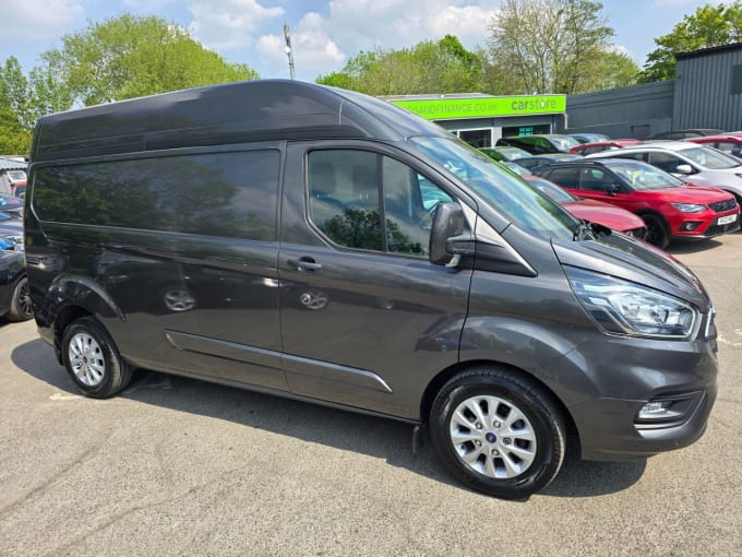 2025 Ford Transit Custom