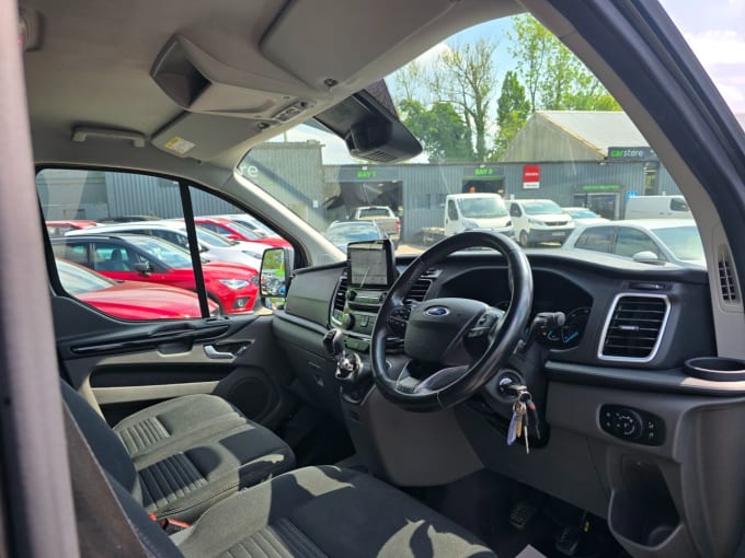 2025 Ford Transit Custom