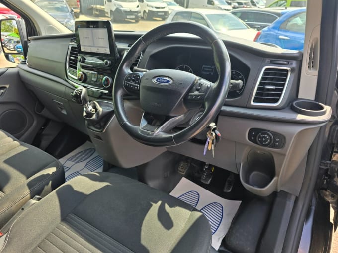 2025 Ford Transit Custom
