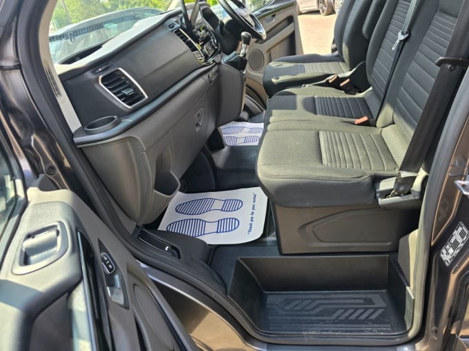 2025 Ford Transit Custom