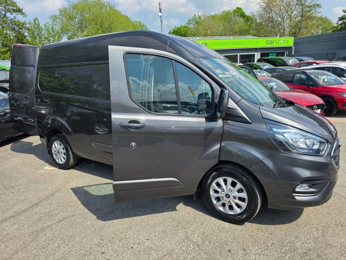2025 Ford Transit Custom