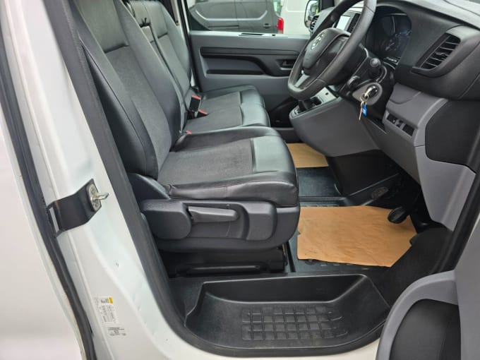 2025 Vauxhall Vivaro