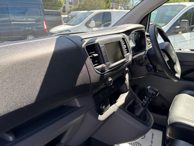 2025 Vauxhall Vivaro