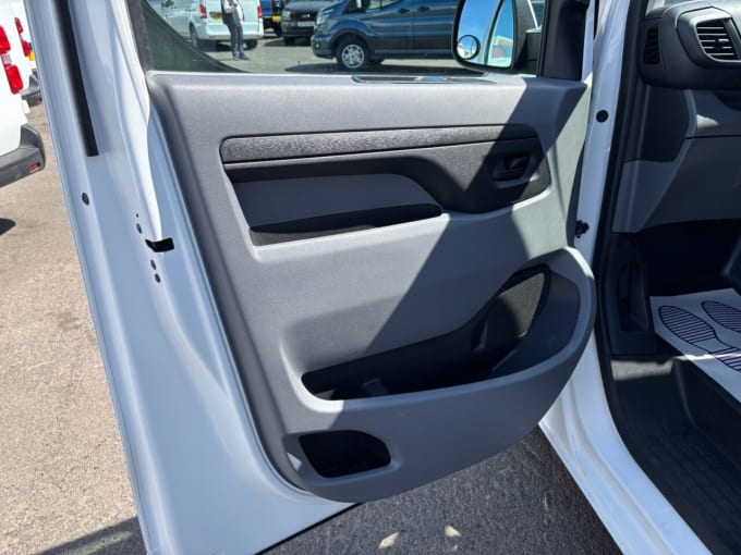 2025 Vauxhall Vivaro