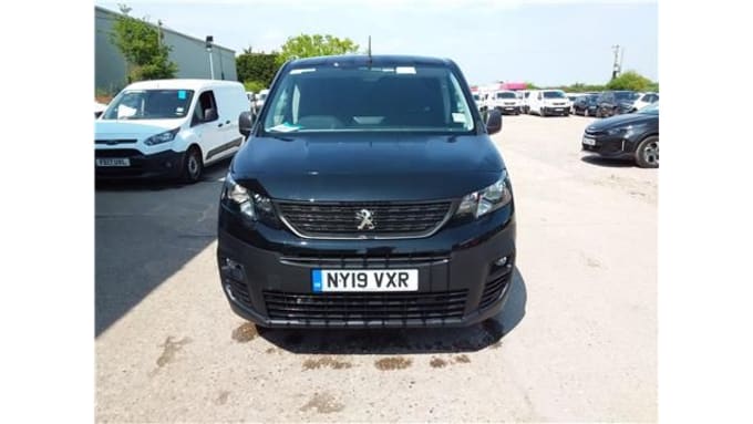 2025 Peugeot Partner