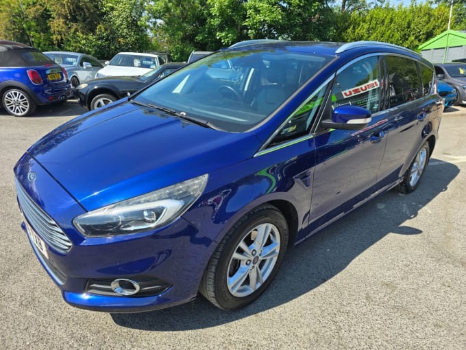 2025 Ford S-max