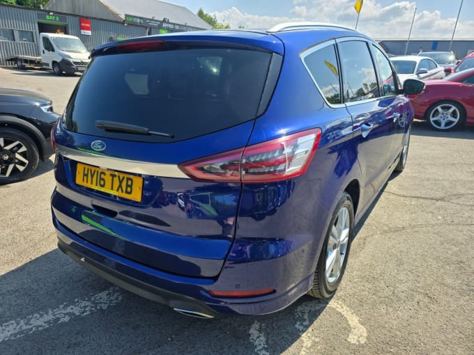 2025 Ford S-max