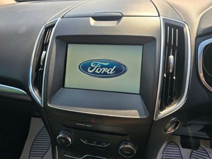 2025 Ford S-max