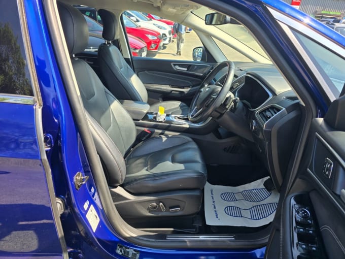 2025 Ford S-max
