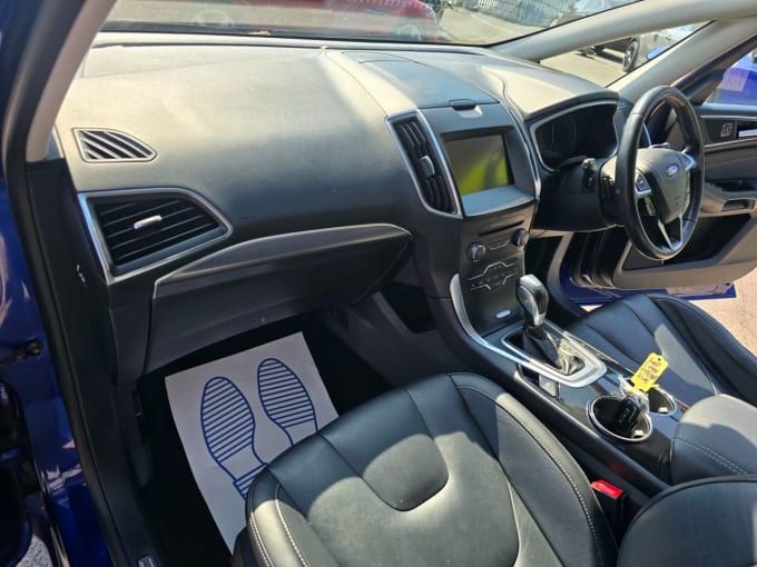 2025 Ford S-max